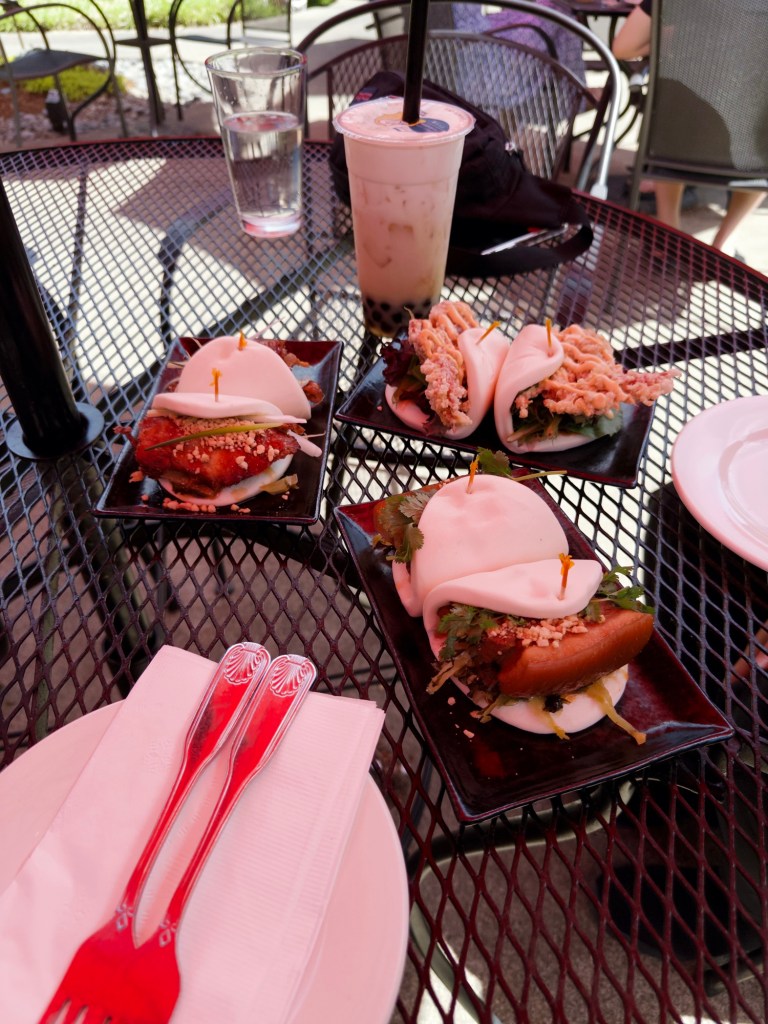 Some tasty buns at Umi Cafe